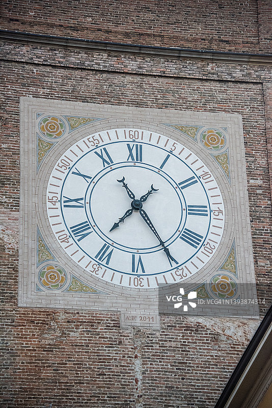 洛迪主教座堂钟面图片素材