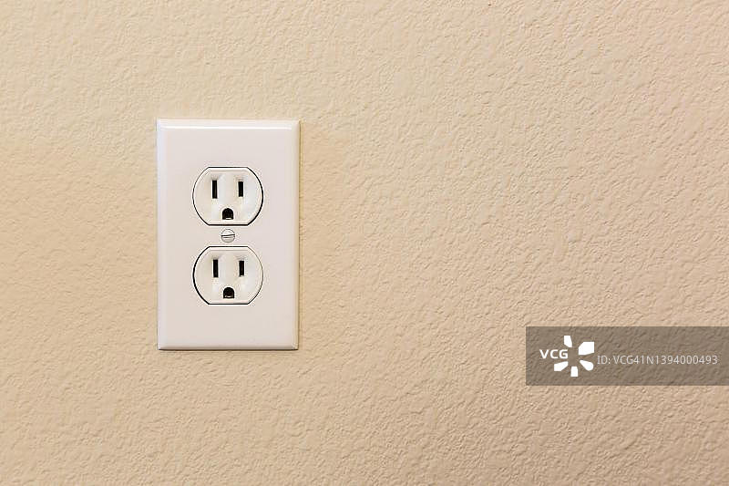墙上的电源插座（美国）图片素材