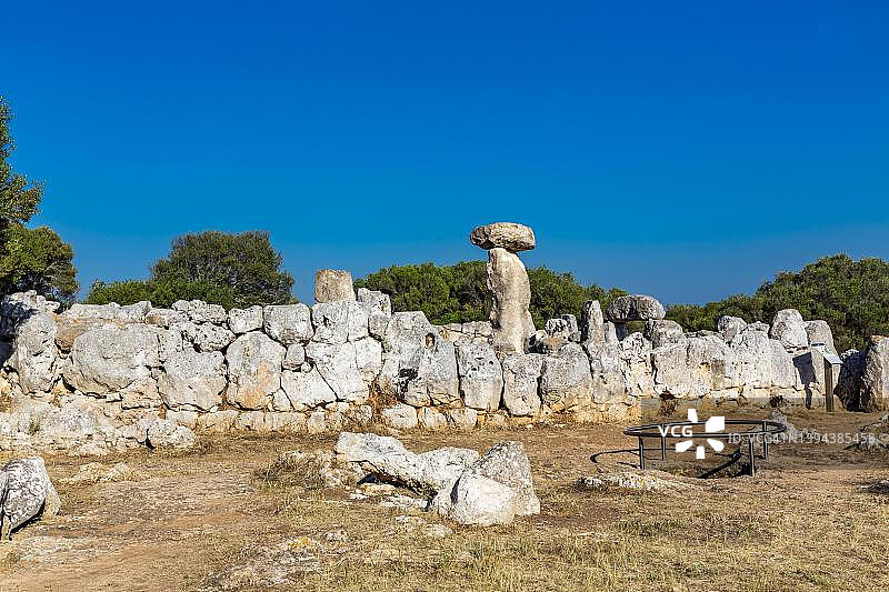 西班牙梅诺卡岛塔劳提文化遗址图片素材