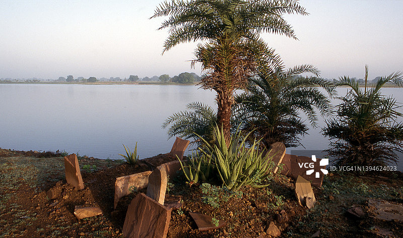 印度穆斯林墓地墓穴图片素材
