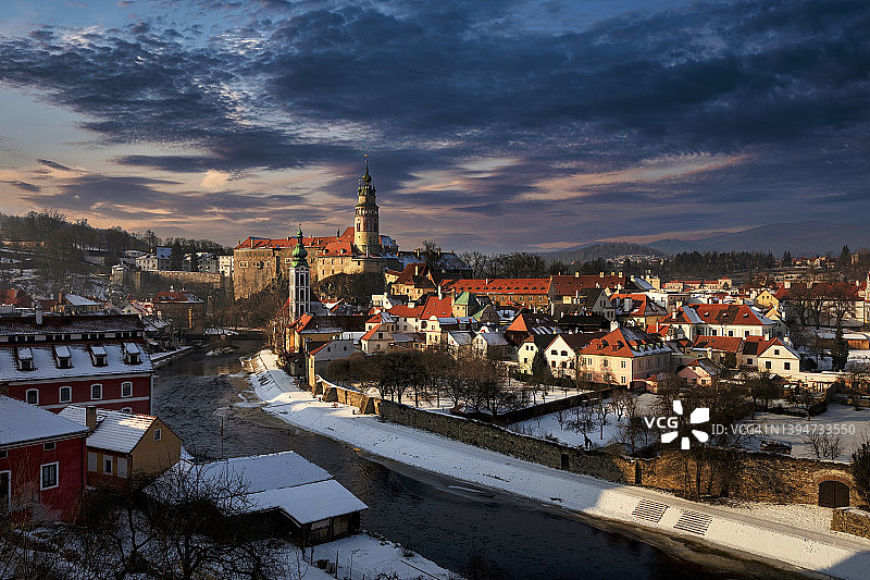 捷克克鲁姆洛夫伏尔塔瓦河风光图片素材