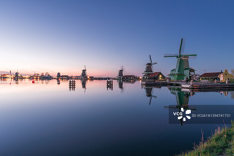 荷兰赞瑟斯汉斯风车村古建筑图片素材