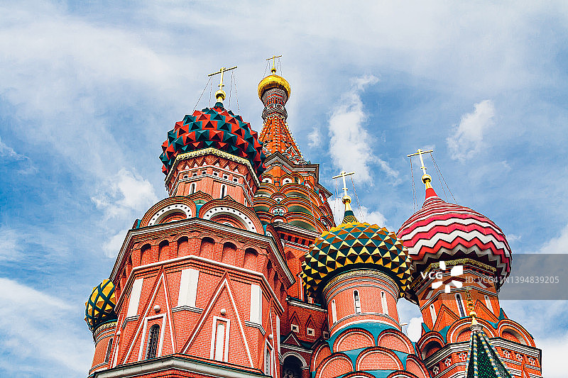 仰视莫斯科红场圣瓦西里大教堂图片素材