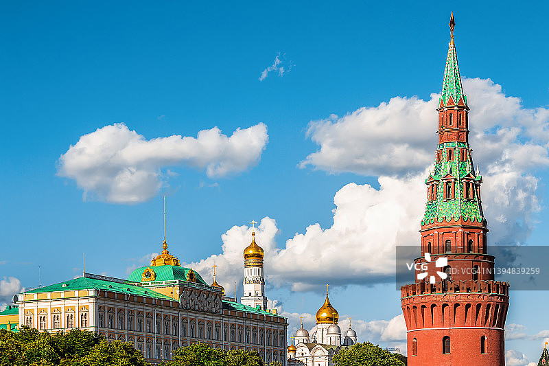 阳光明媚的莫斯科克里姆林宫景色图片素材