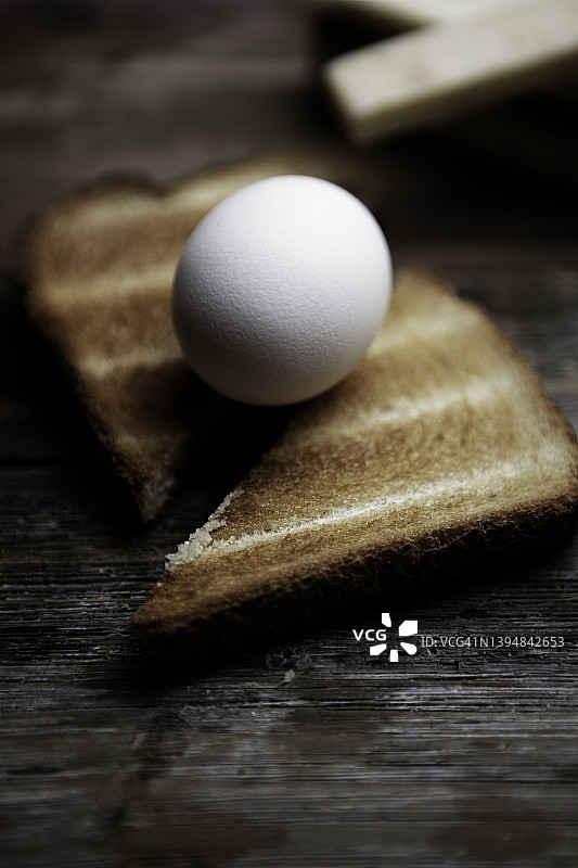 鸡蛋和吐司图片素材