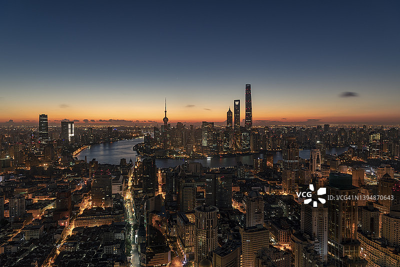 上海陆家嘴的黎明高空景色图片素材