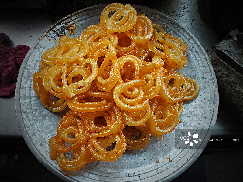 路边小店的促销零食图片素材