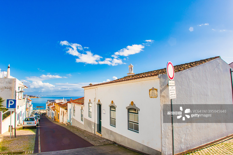 阿夫布费拉小镇午后漫步图片素材