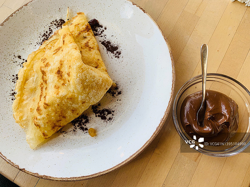 榛果巧克力可丽饼图片素材