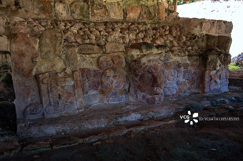 墨西哥埃兹纳巨型面具神庙图片素材