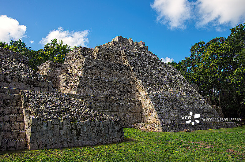 墨西哥坎佩切州埃兹纳南神庙图片素材