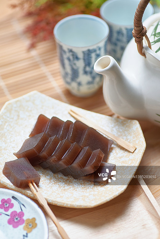 日式茶点：传统羊羹图片素材