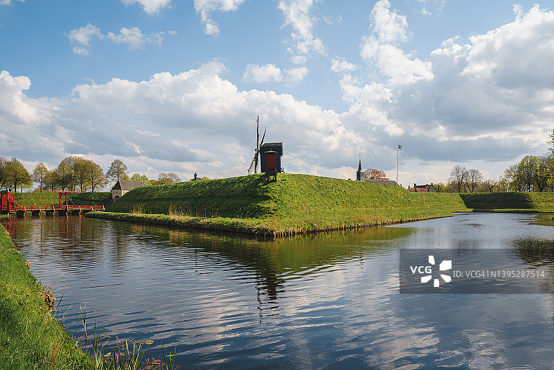 荷兰布尔坦赫城堡的景观图片素材