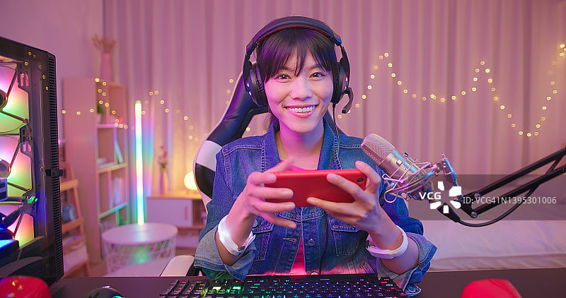 电子竞技游戏玩家直播图片素材