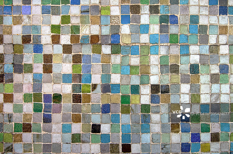 彩色复古风格的马赛克瓷砖墙图片素材