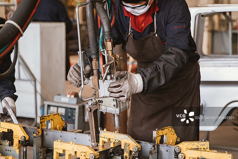 汽车工厂组装线图片素材