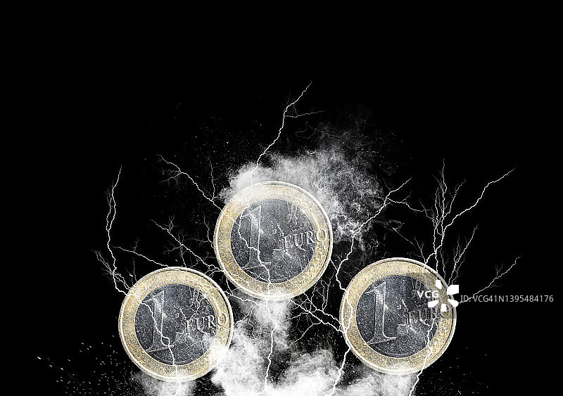欧元硬币与闪电爆炸图片素材