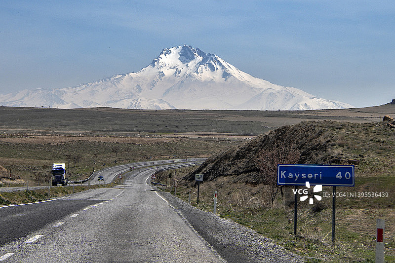 土耳其开塞利省埃尔吉耶斯山图片素材