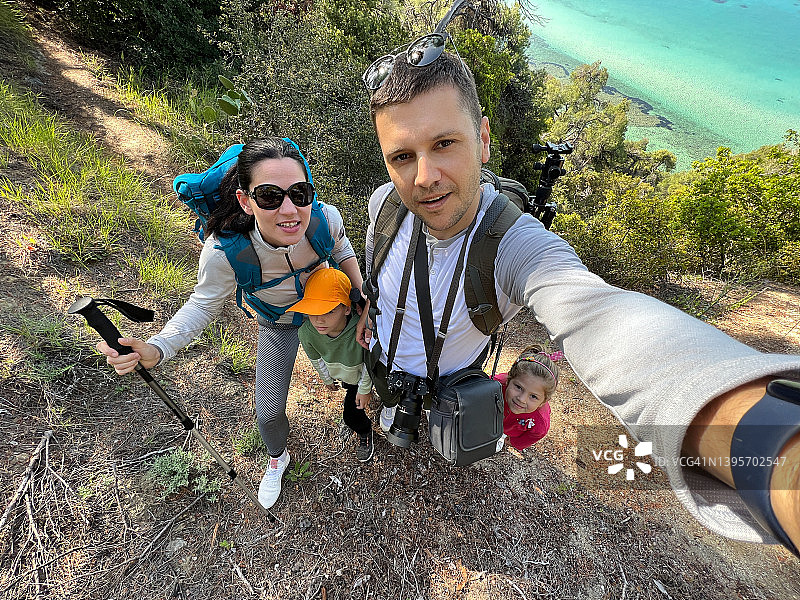 家庭冒险自拍图片素材