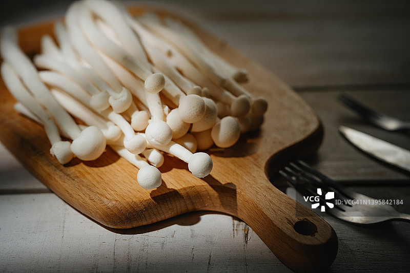 面板上的蘑菇图片素材