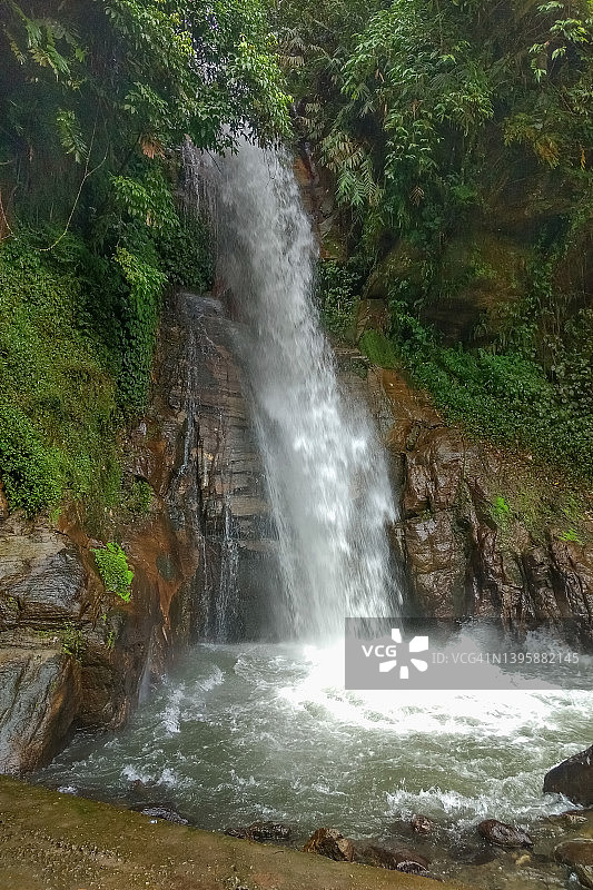 印度锡金甘托克班贾克里瀑布公园图片素材