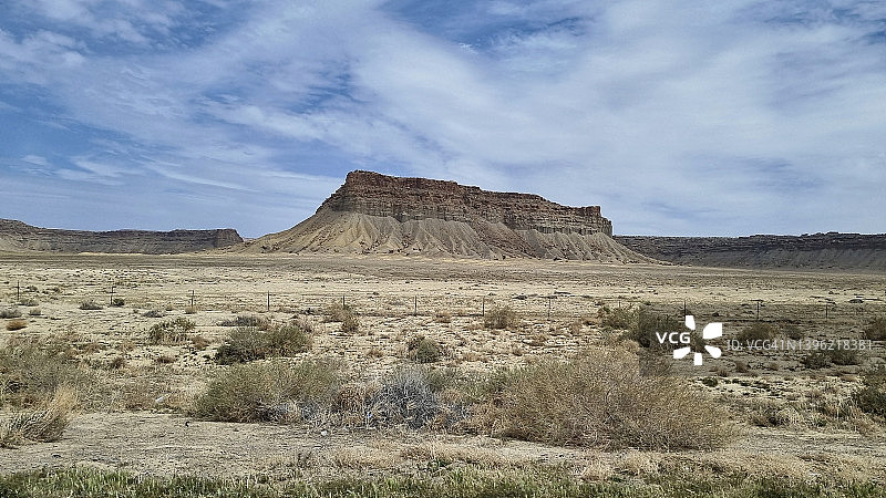 犹他州布拉夫，沿UT 162和圣胡安河的全景图片素材
