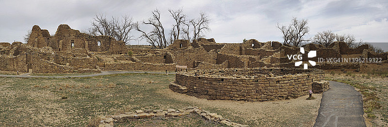 阿兹特克遗址国家纪念碑全景，新墨西哥州图片素材