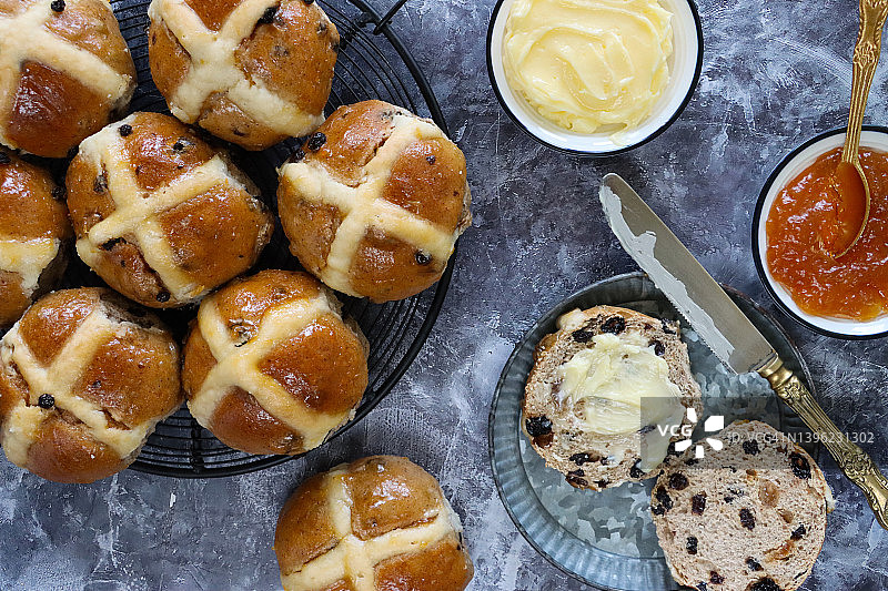 自制复活节十字面包特写图片素材