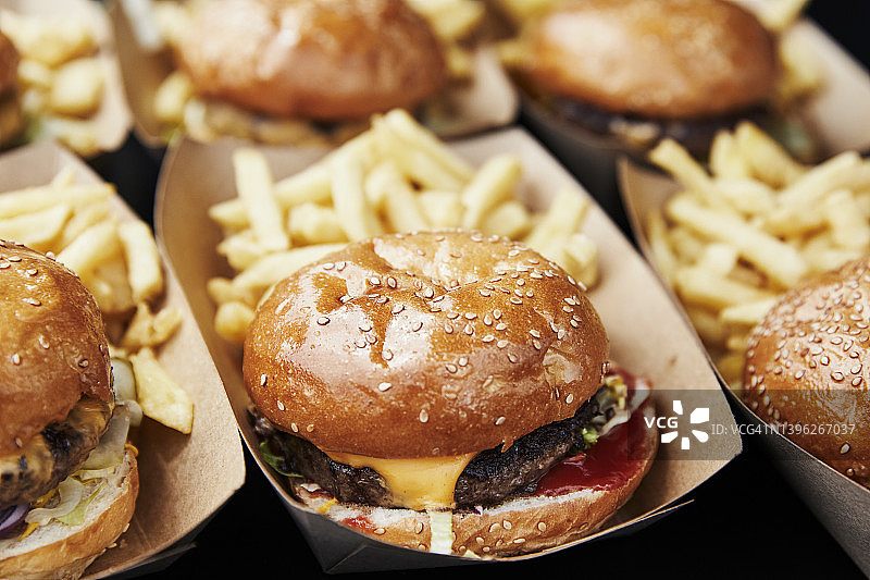 美味汉堡面包和炸薯条图片素材