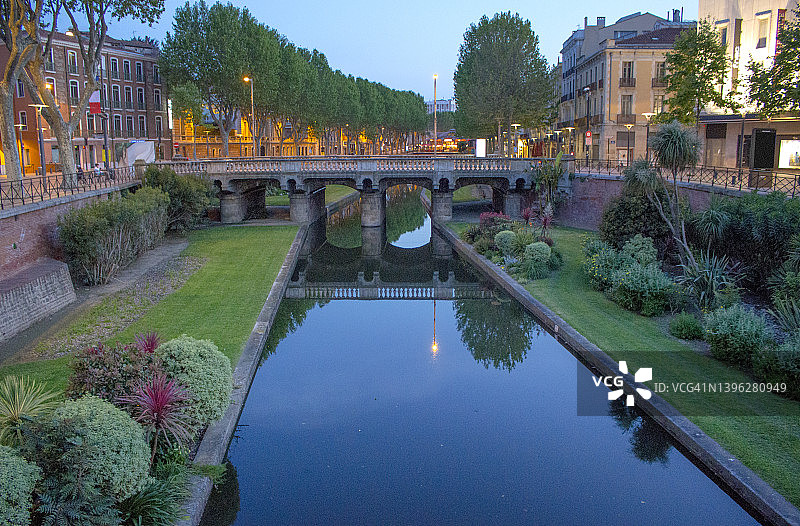 法国佩皮尼昂巴斯河图片素材