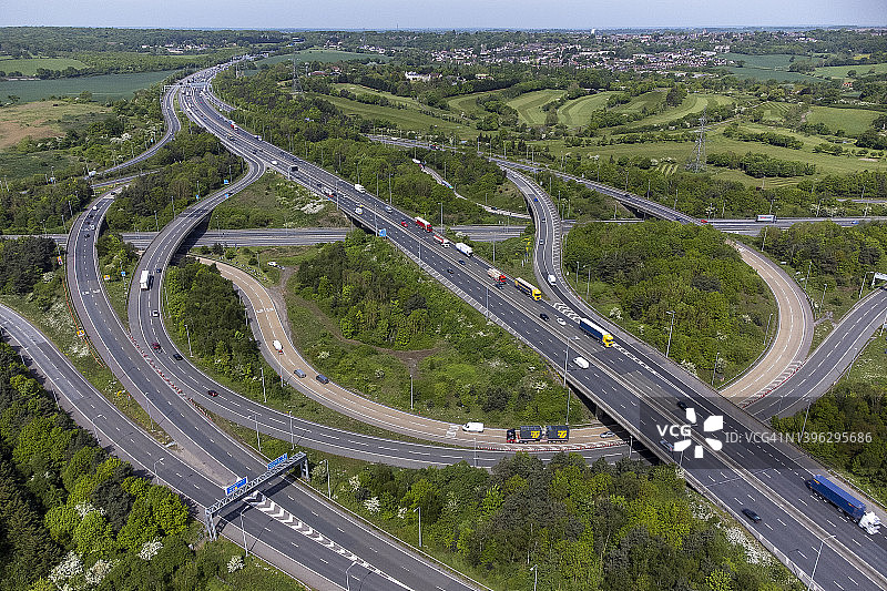 伦敦东北部M25 M11高速交汇处航拍图片素材