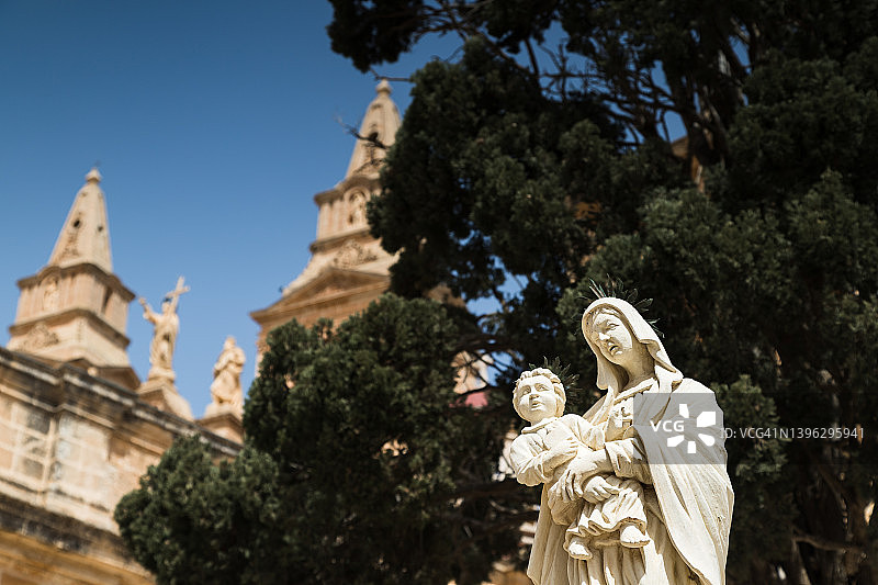 圣母玛利亚和她的孩子图片素材