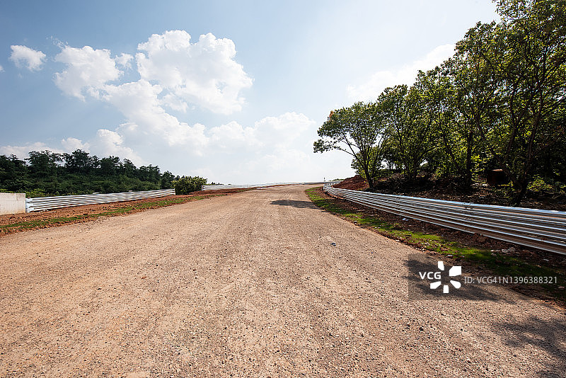 赛车泥路图片素材