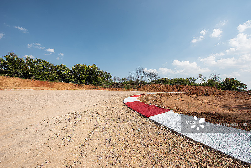 赛车泥路图片素材