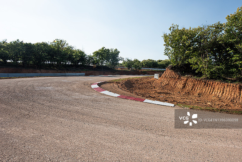 赛车泥路图片素材