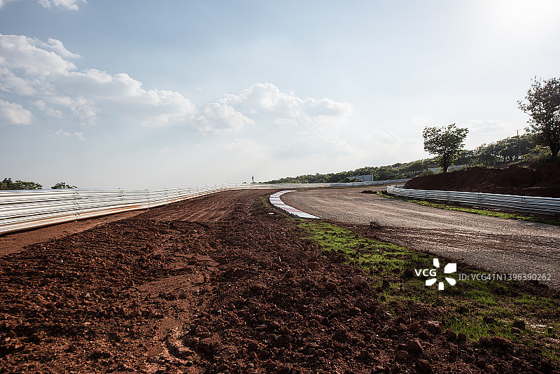 赛车泥路图片素材