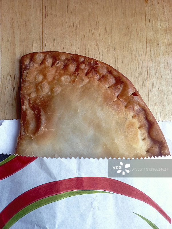 希腊美食：外卖菠菜奶酪派图片素材