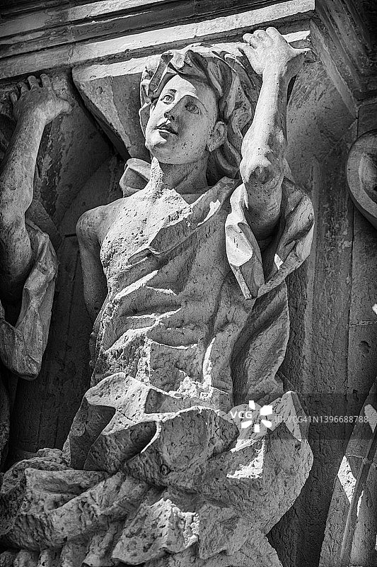 马雷塞宫外墙上的 Caryatids图片素材