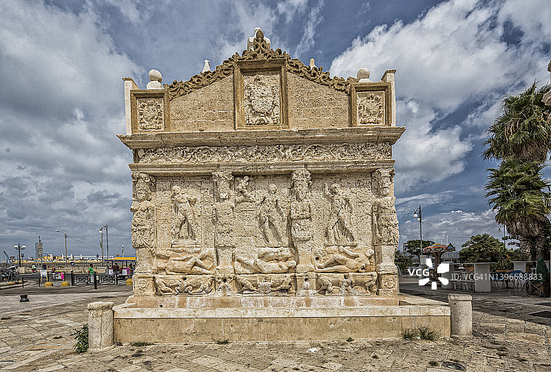 格雷卡喷泉风光图片素材