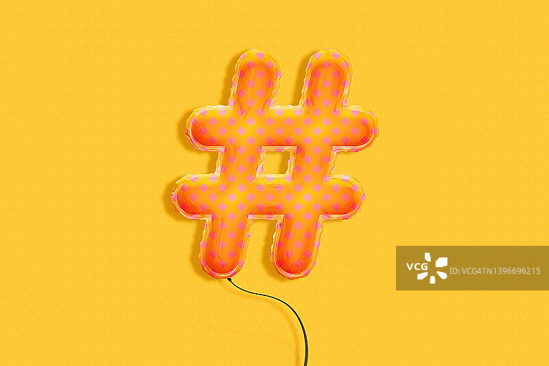 箔气球上的#标签字符，带文案空间图片素材