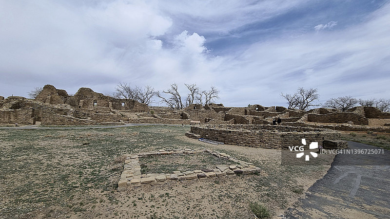 阿兹特克遗址国家纪念碑全景，新墨西哥州图片素材