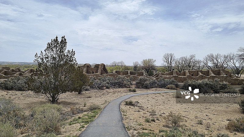 阿兹特克遗址国家纪念碑全景，新墨西哥州图片素材