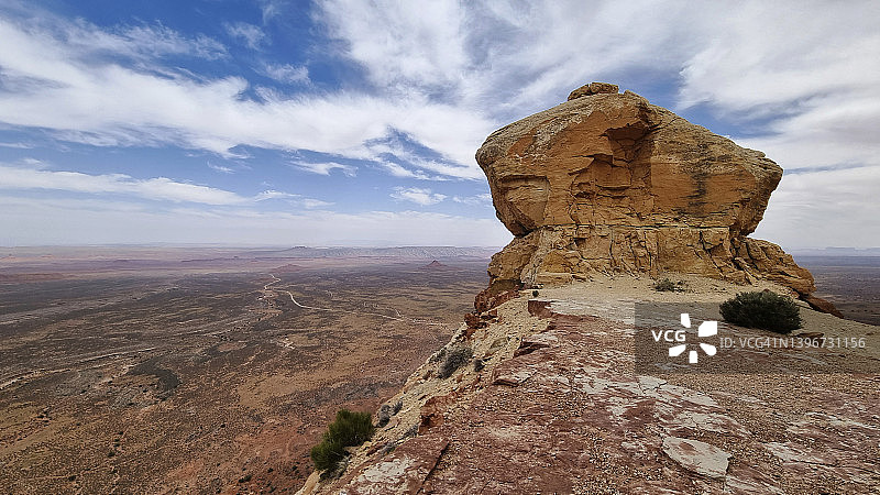 Moki Dugway沿线的岩层图片素材