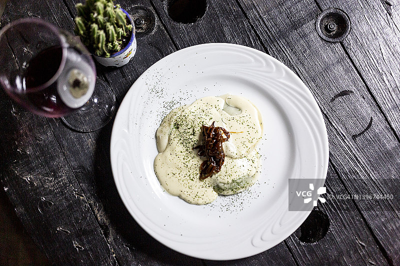 布里奶酪意大利乳清干酪馄饨图片素材