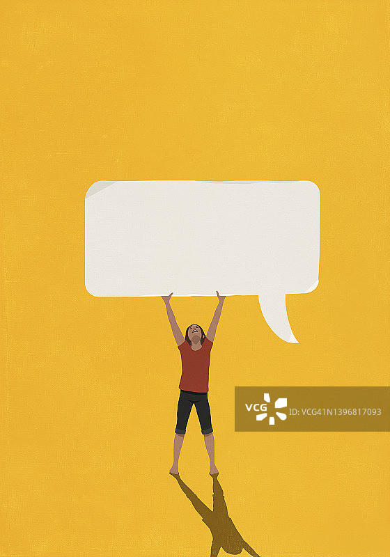 女人举着头顶的对话气泡图片素材