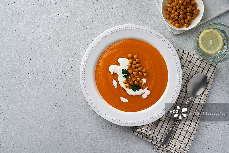 南瓜胡萝卜泥奶油浓汤图片素材