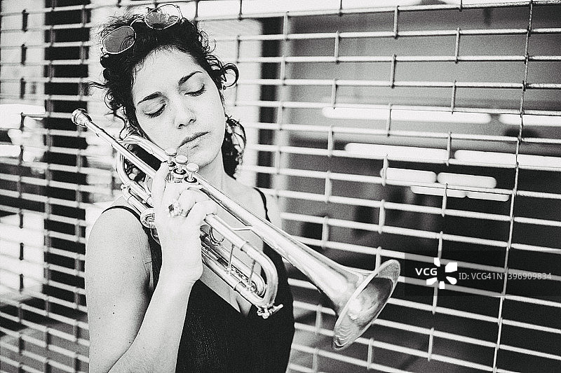 那是爵士乐！图片素材