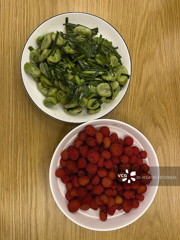 蚕豆和覆盆子图片素材