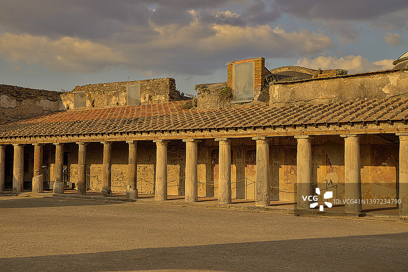 意大利坎帕尼亚那不勒斯庞贝城斯塔比亚浴场图片素材