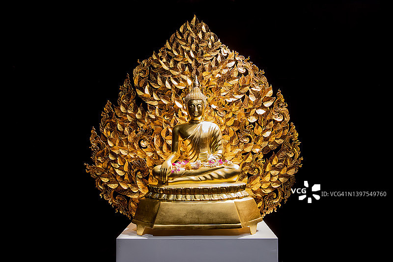 金色的佛像图片素材